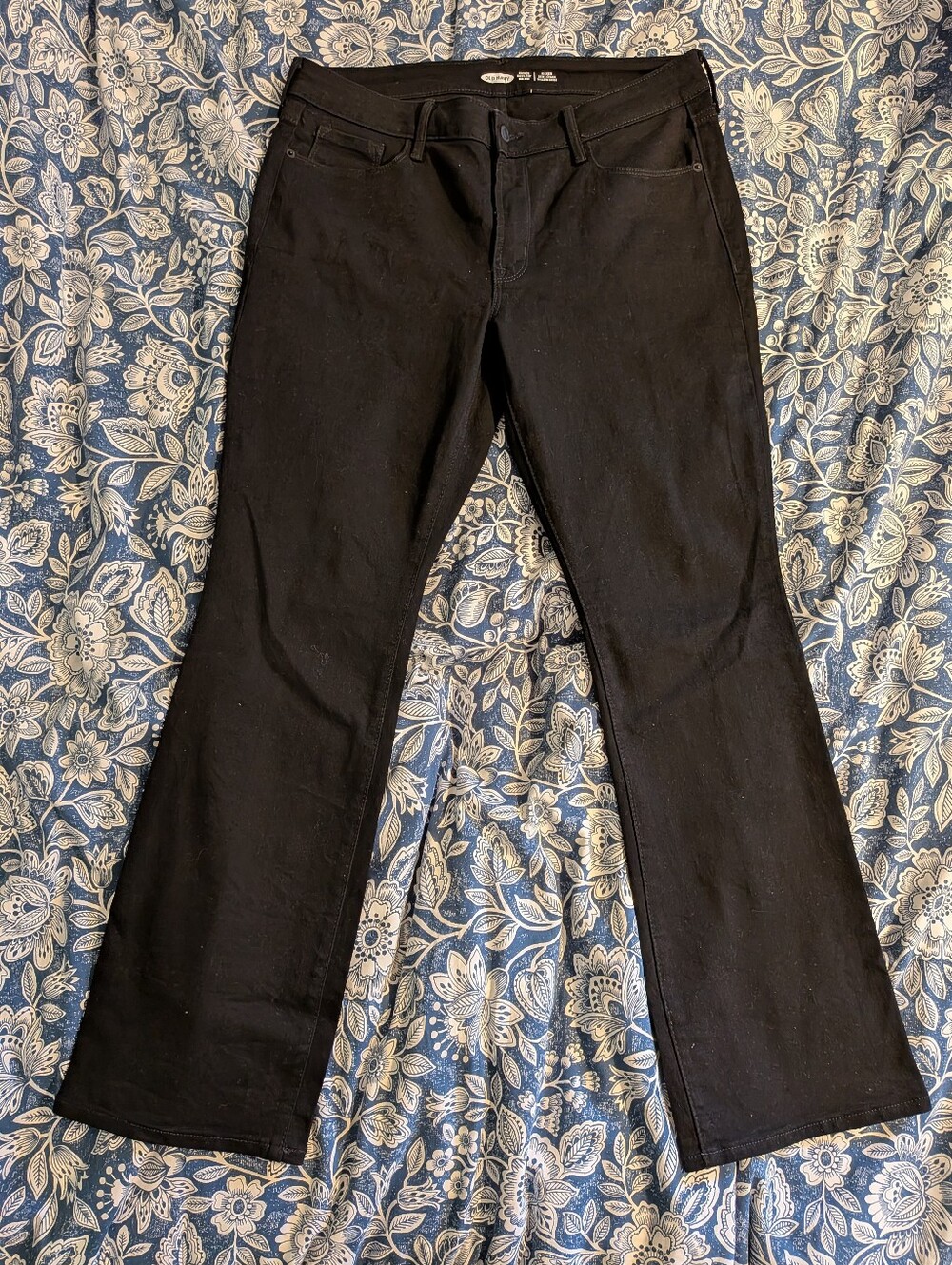 Women's Old Navy KICKER Boot-Cut Jeans Size 12 short